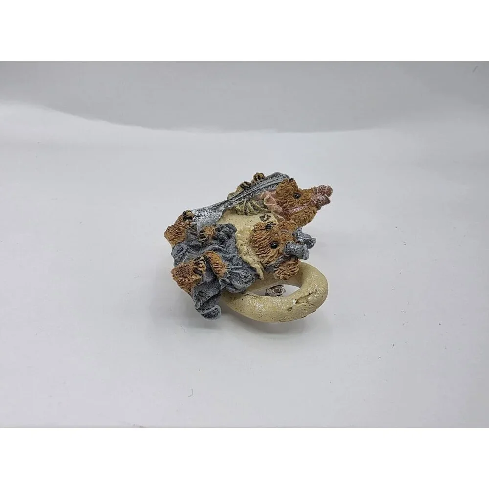 Boyds Bears & Friends Bearware Collection Pin/Brooch Prissie‎ & Missie Fixin Tea
